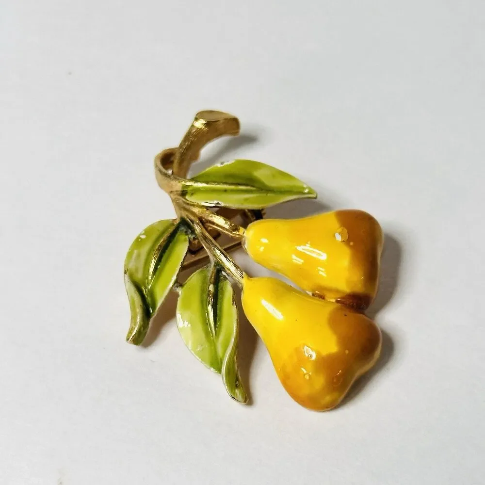 JJ Jonette Signed Enamel Pear Brooch Pin Figural Golden Fruit Cottagecore MCM